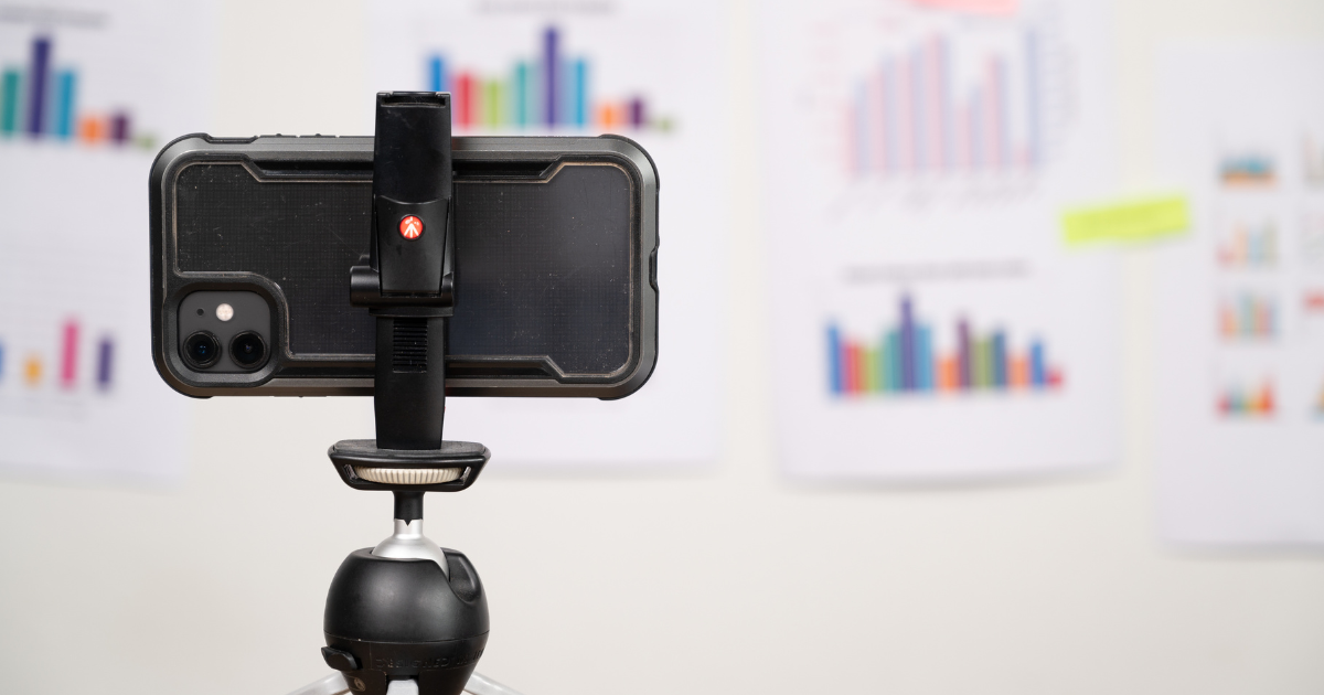 Flat illustration of multiple connected video screens representing multi-channel distribution.